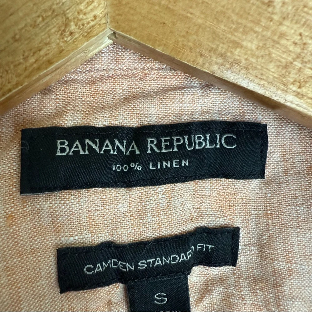 Banana Republic Linen Camden Button Up Shirt